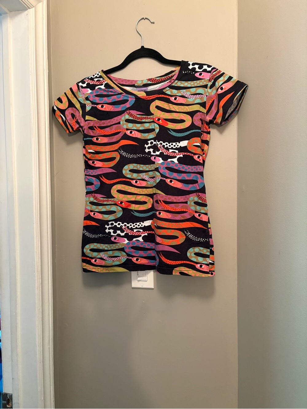 Multicolor Snake-Print Tee - Picture 3 of 3